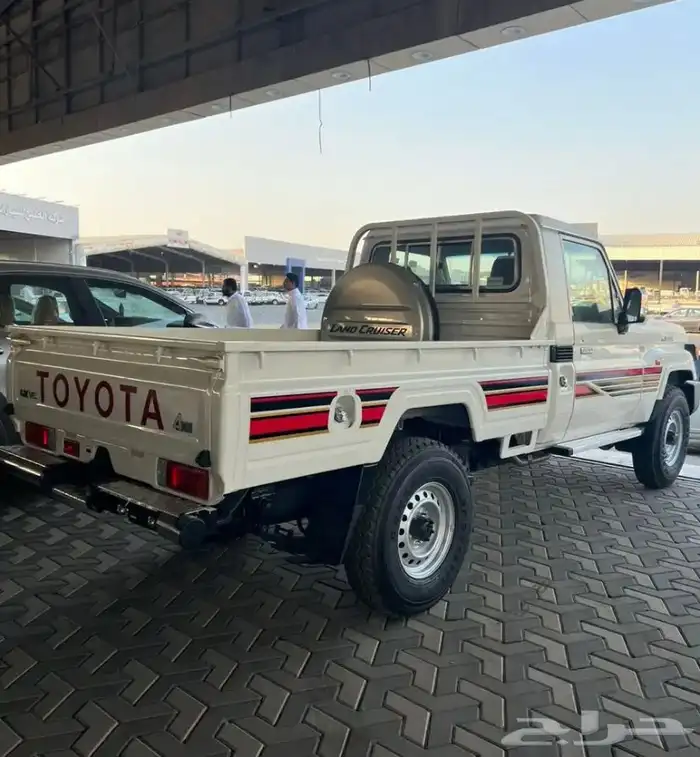 تويوتا شاص 2025 بنزين فل سلق بريمي 1