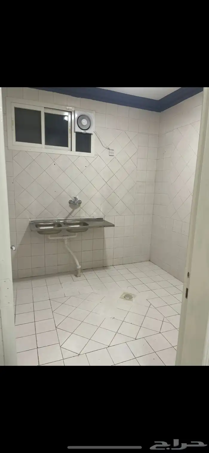 عمارة للبيع الرياض حي العزيزية 17