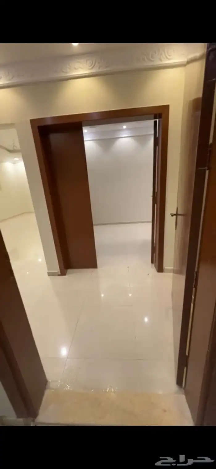 شقة للإيجار مجدده بالكامل قريبه من جميع الخدمات 7