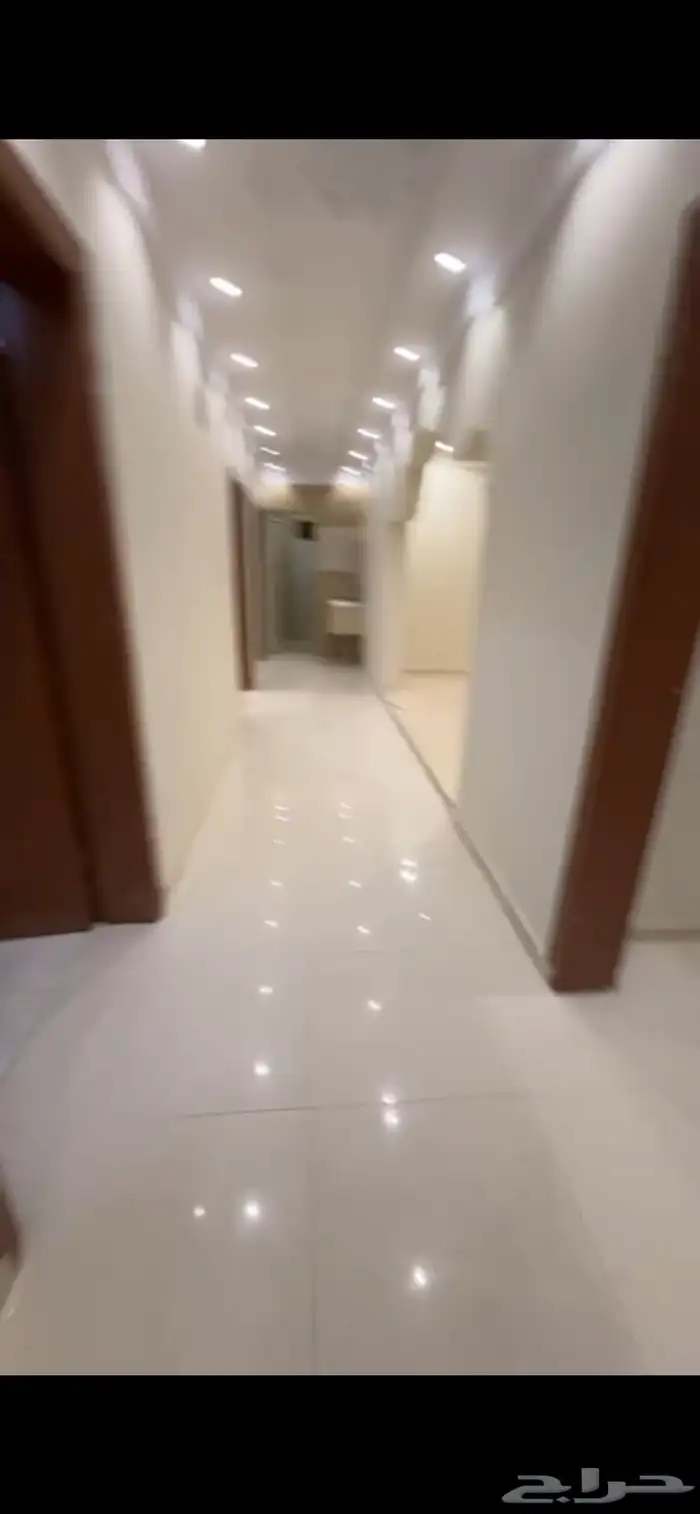 شقة للإيجار مجدده بالكامل قريبه من جميع الخدمات 4