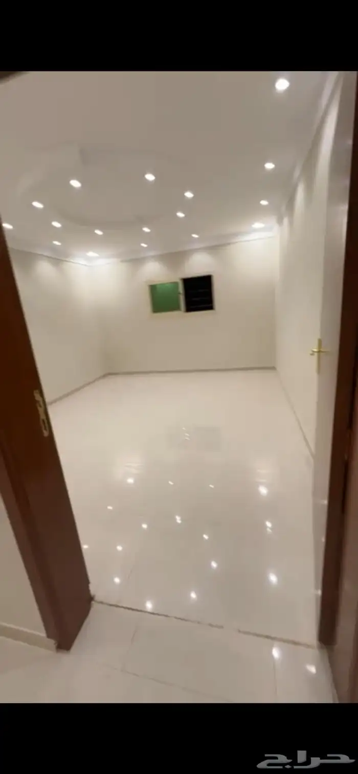 شقة للإيجار مجدده بالكامل قريبه من جميع الخدمات 2