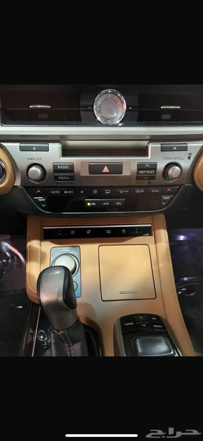 لكزز للبيع 32