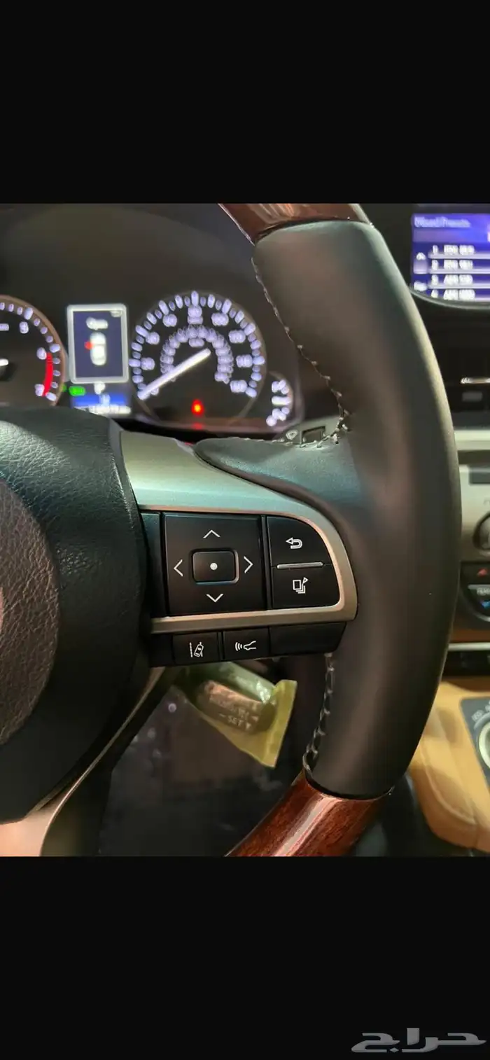 لكزز للبيع 18