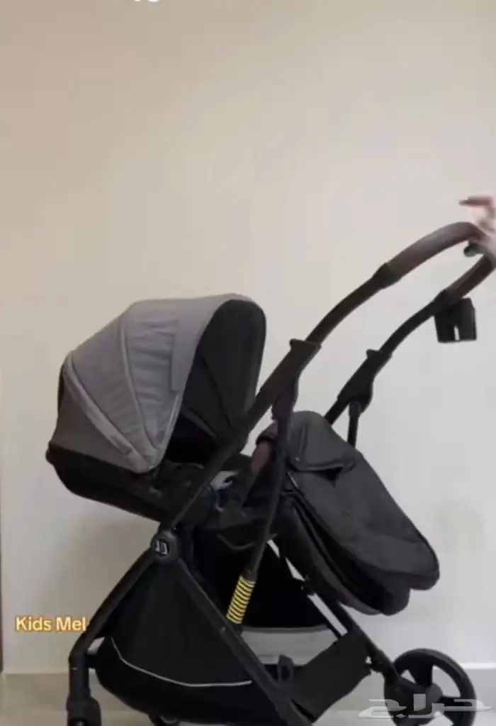 عربية اطفال استخدام نظيف جدا  سهلة الاستخدام ومرنه في الحركه 0