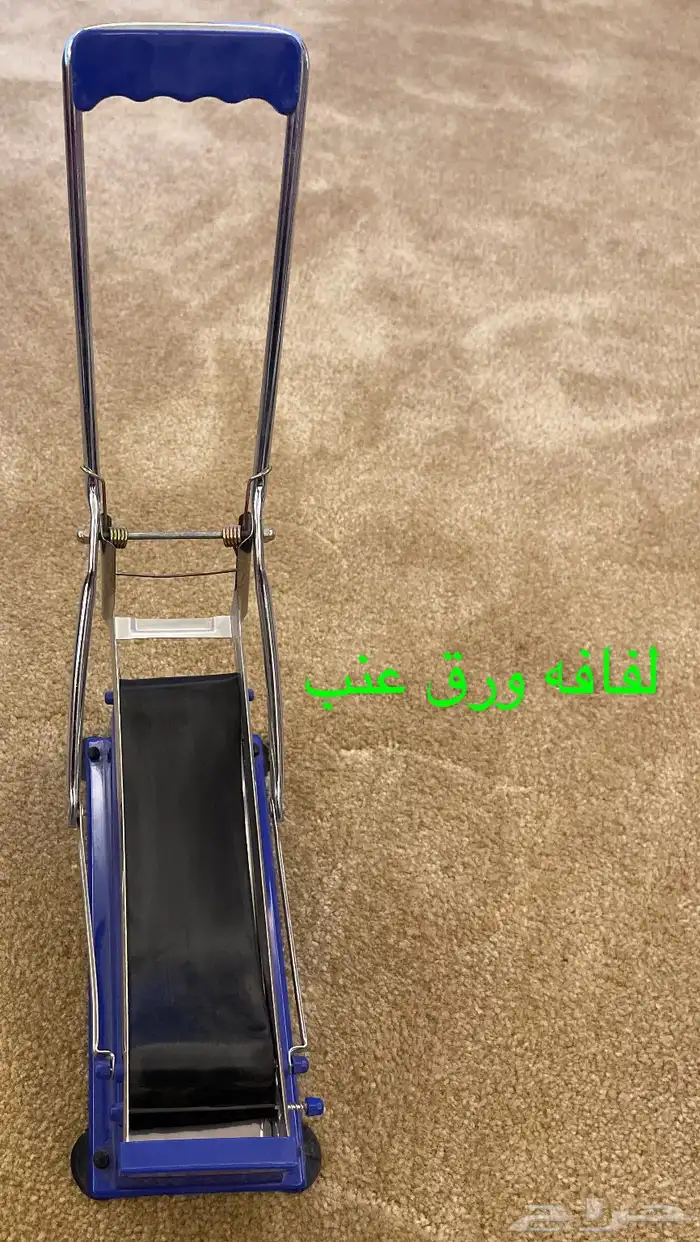 مجموعت اغراض شبه جديده للي يبغاها كامله 28 قطعه 100 ريال كل 12