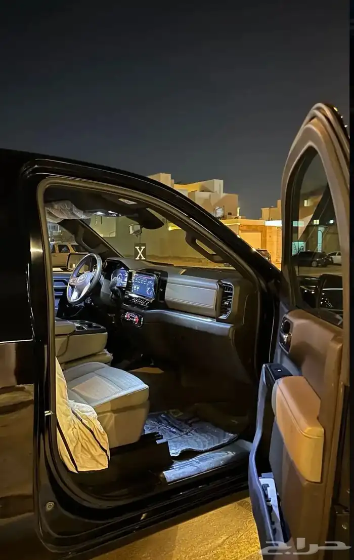 سييرا 2023 اسود قير علاق SLE وارد الجميح 11