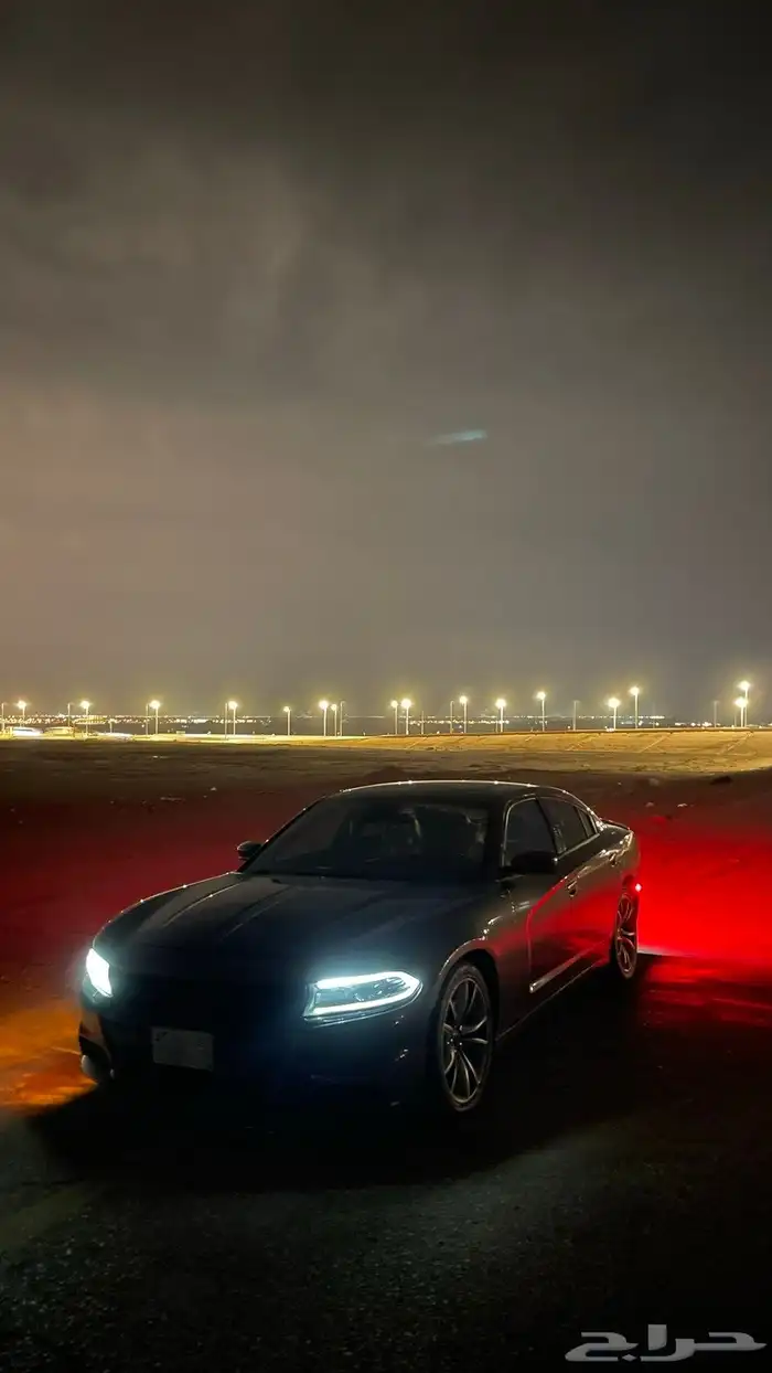 للبيع تشارجر RT 2015 نضيف 0