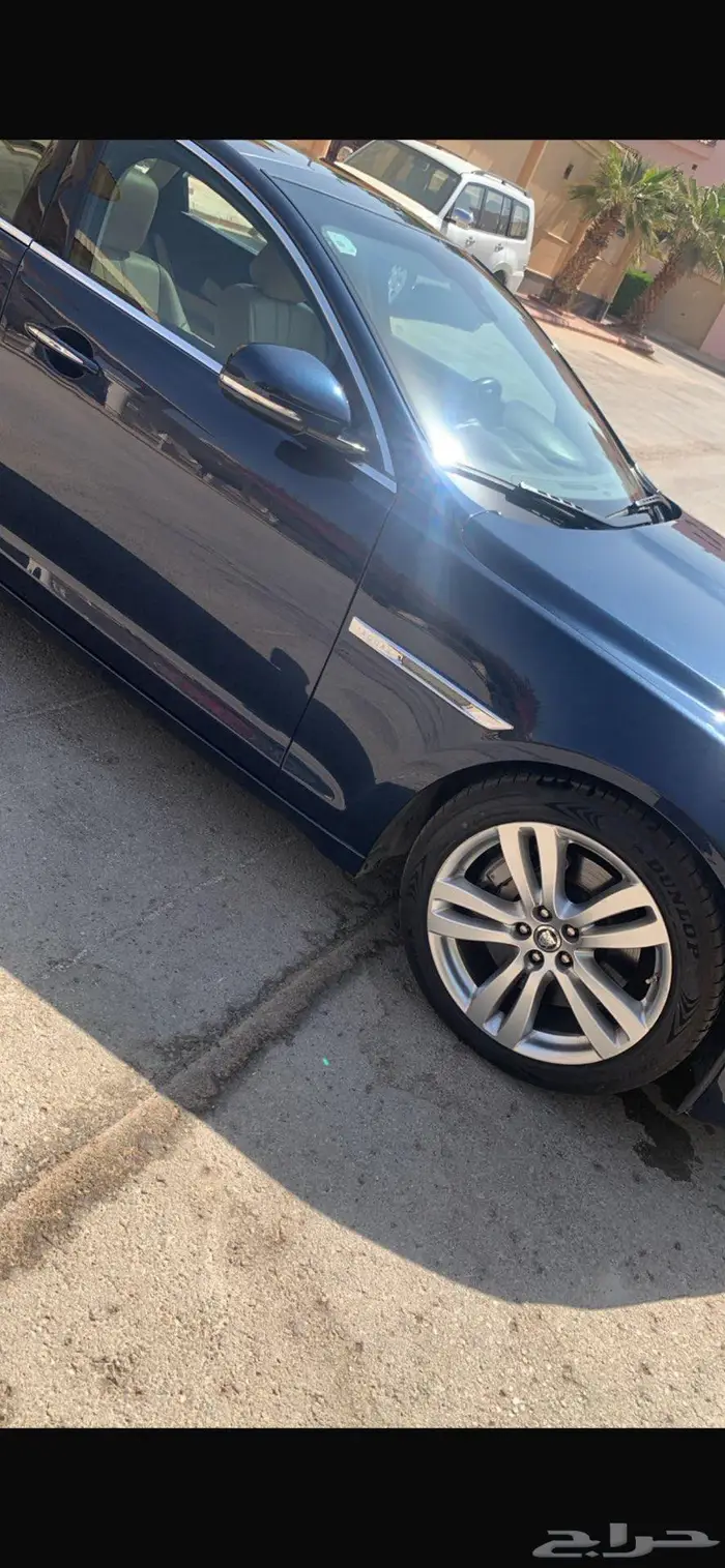 جاكوار xj مخزن ممشى قليل 2