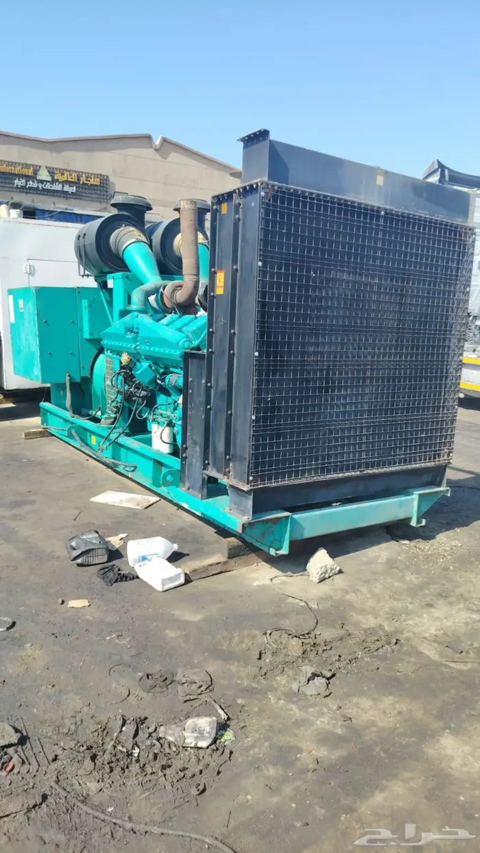مولد كهرباء كومنز مستعمل نظيف 1000 KVA صافي 923 كيلو للبيع 2