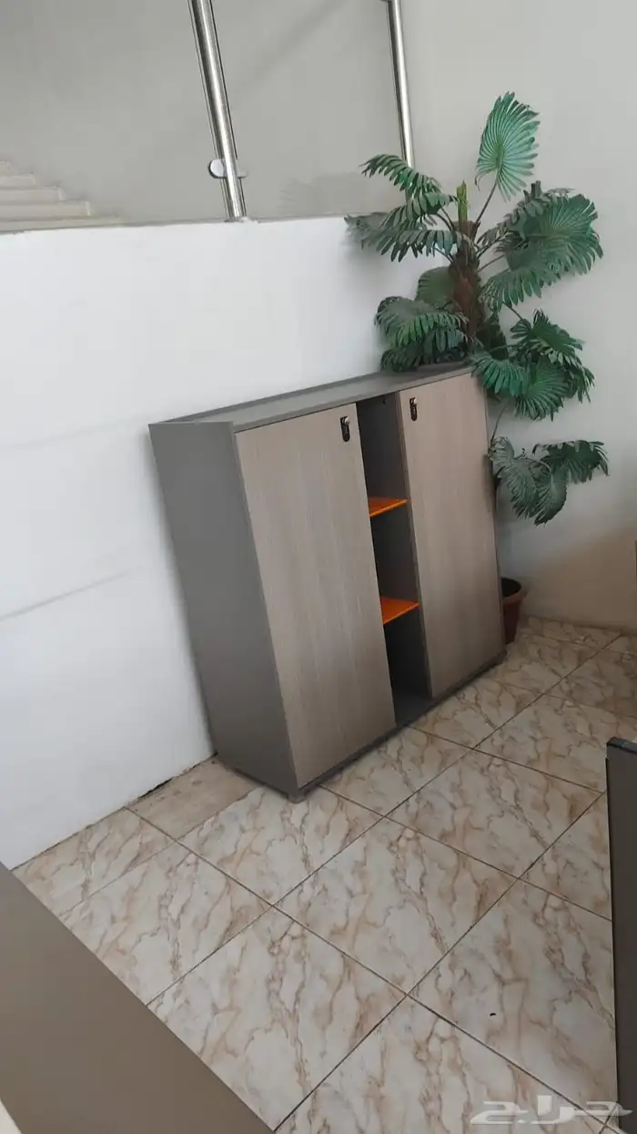 أثاث مكتبي ومدرسي جديد وتفضل ومنزلي جديد وتفضل حسب الطلب 0