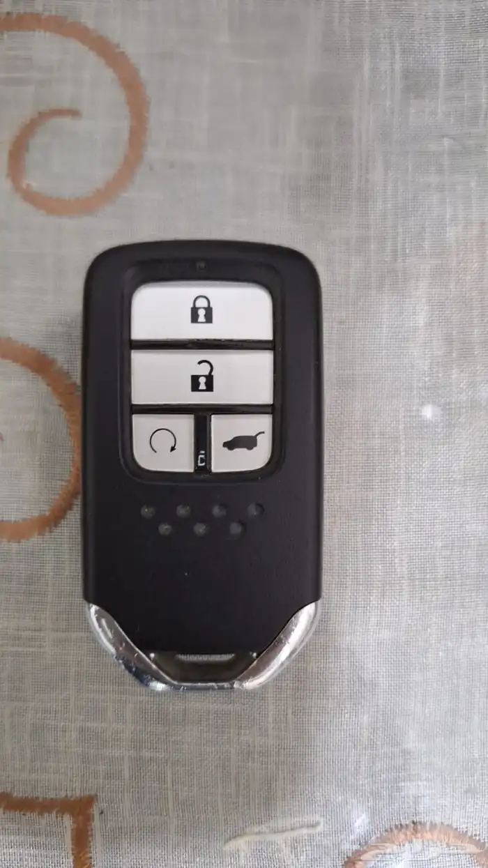 محل مفاتيح جده برمجة بصمه 8