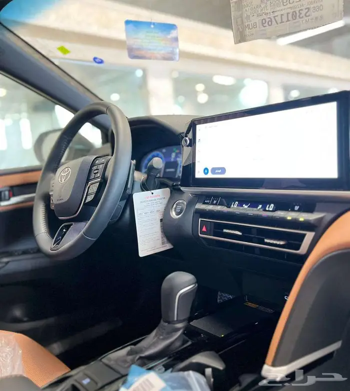 تويوتا كامرى جراندى بنزين 2025 11