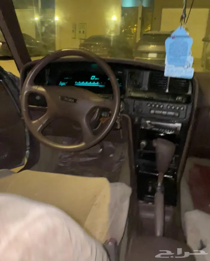 للبيع نيسان لوريل 10