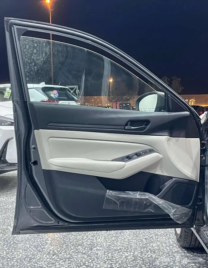 نيسان التيما استاندر 2025 رمادي السعر 99475 أقل سعر بالسوق 7