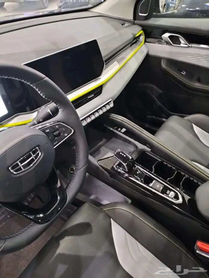 جيلي كولراي نص فل 3