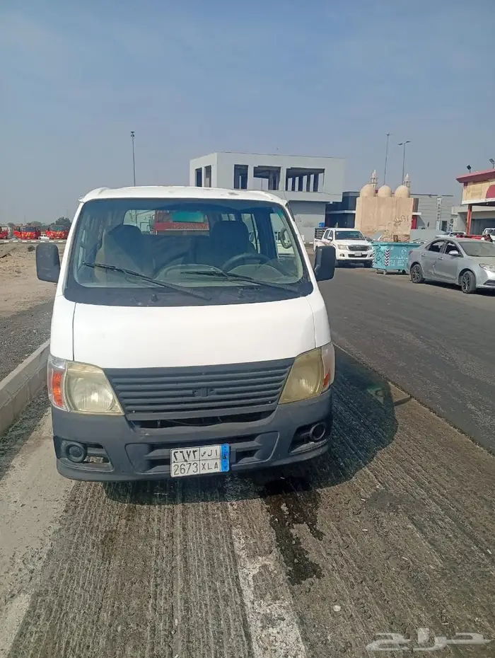 باص نيسان اورفان للبيع موديل 2010 0
