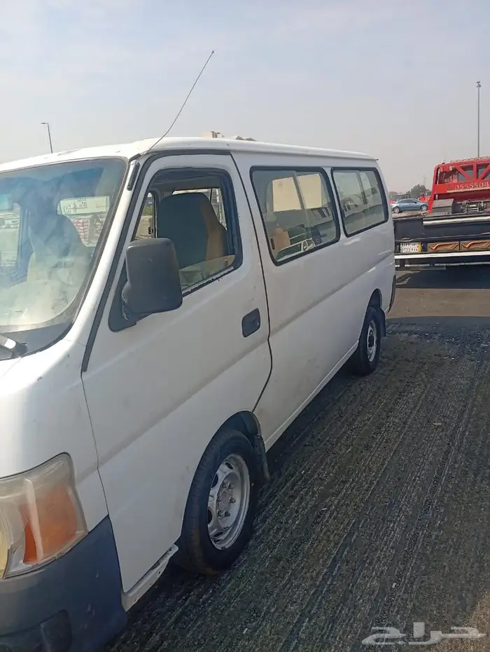 باص نيسان اورفان للبيع موديل 2010 2