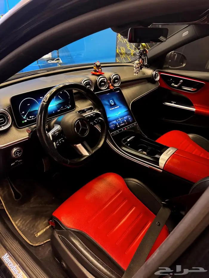 مرسيدس C200 2023 4