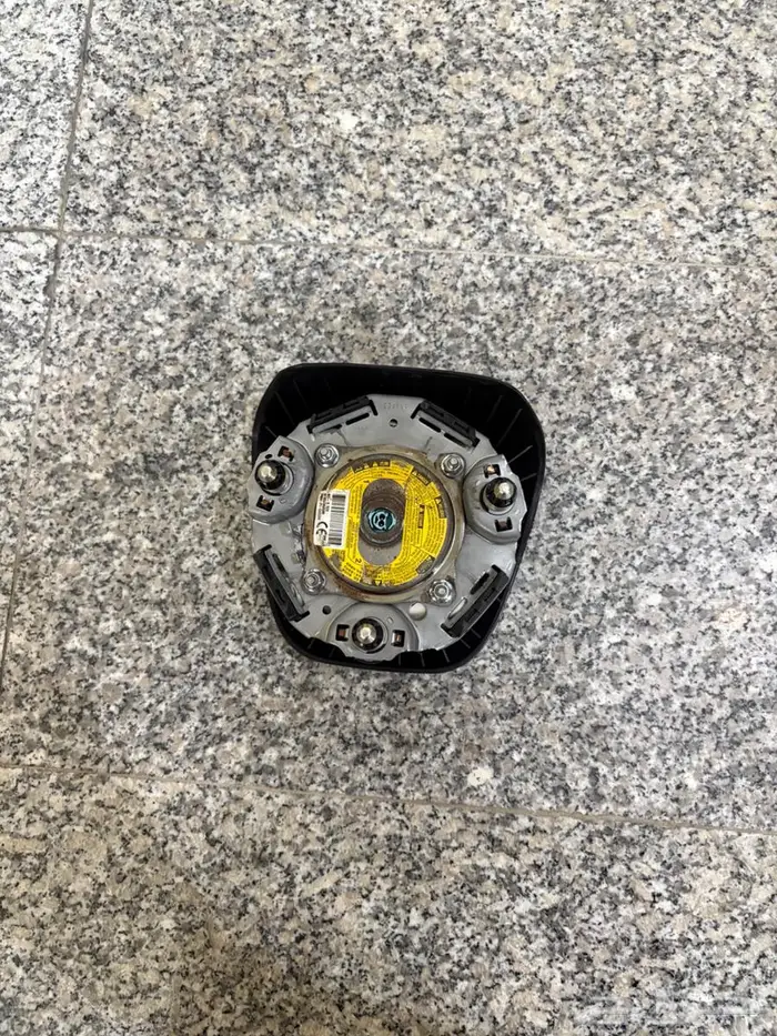 ايرباق كامري 2025 1