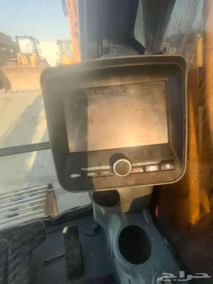 بوكلين حفار Hyundaiموديل Roblex220LC-9 Bللبيع 8