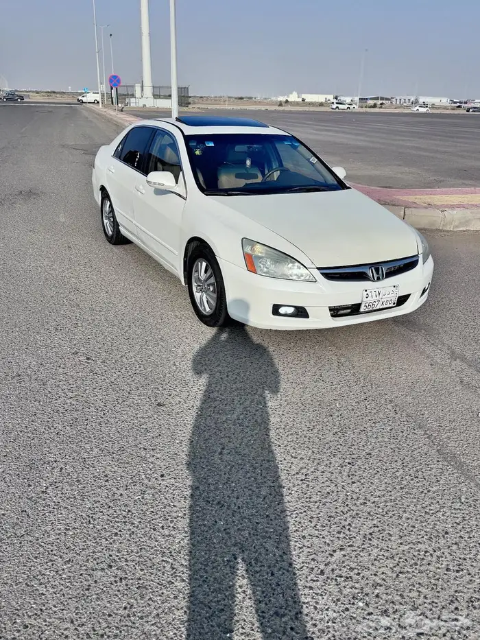 للبيع هوندا اكورد 2007 2