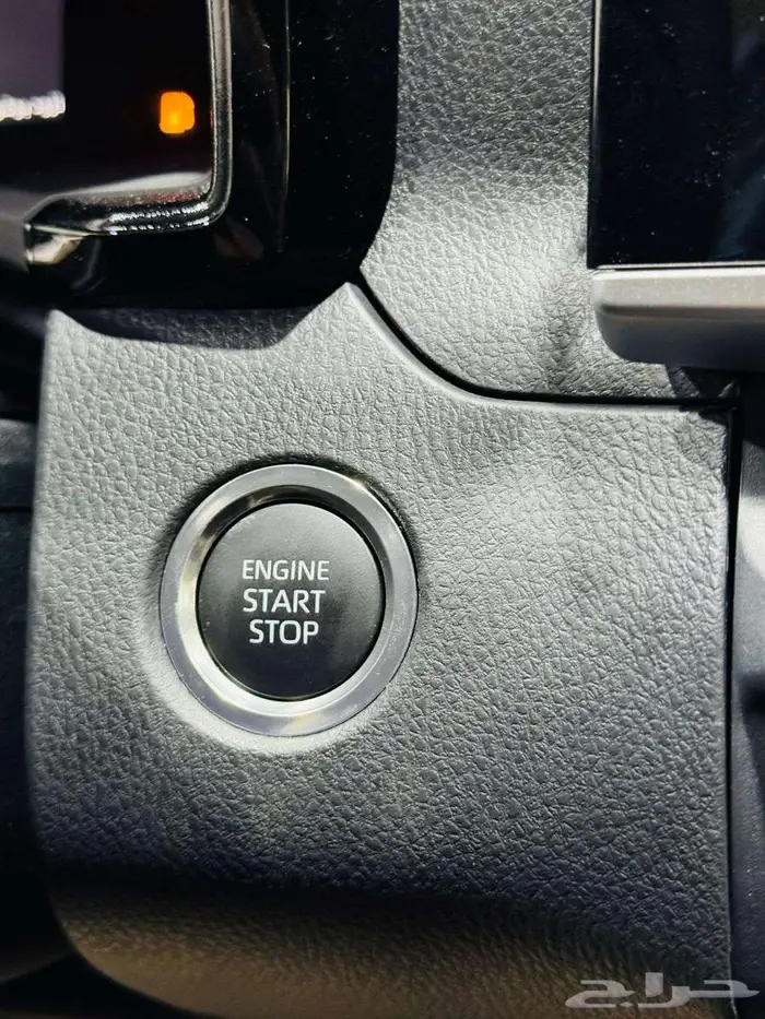 كامري استاندر طيس بريمي 2025 اللون اسود 18