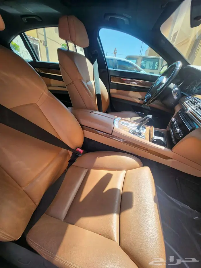 بي ام دبليو 740 2009 1