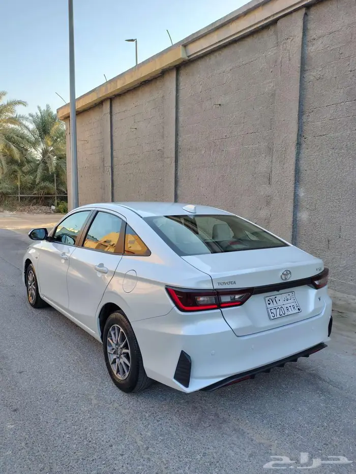 تويوتا يارس 2023 4