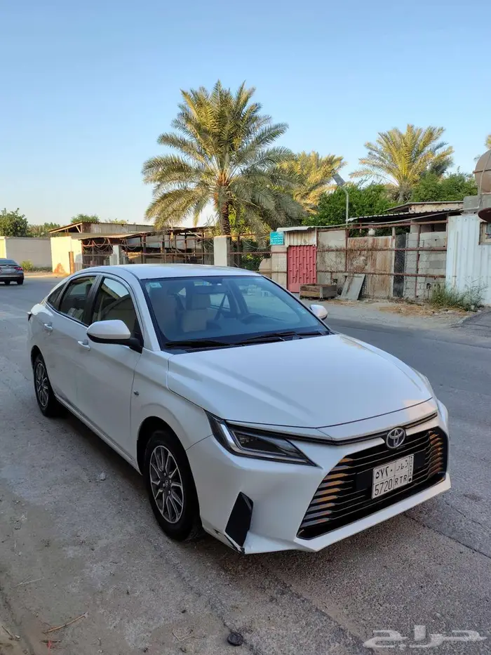 تويوتا يارس 2023 1