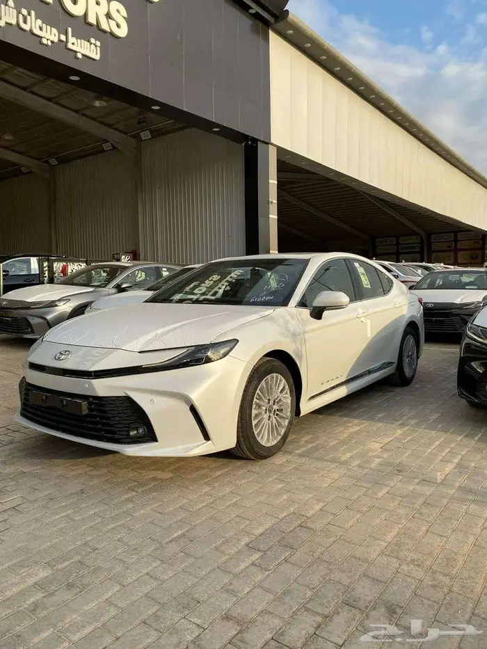 تويوتا كامري 2025 نص فل كاش استلام فوري اصفار صادر لوحات 0