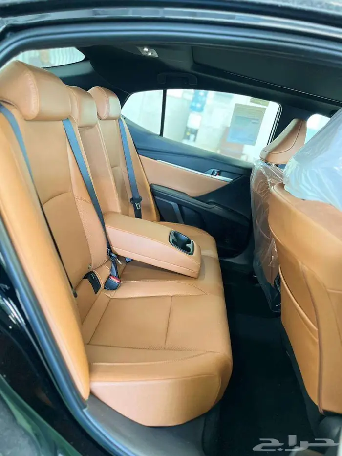 تويوتا كامرى جراندى بنزين 2025 9