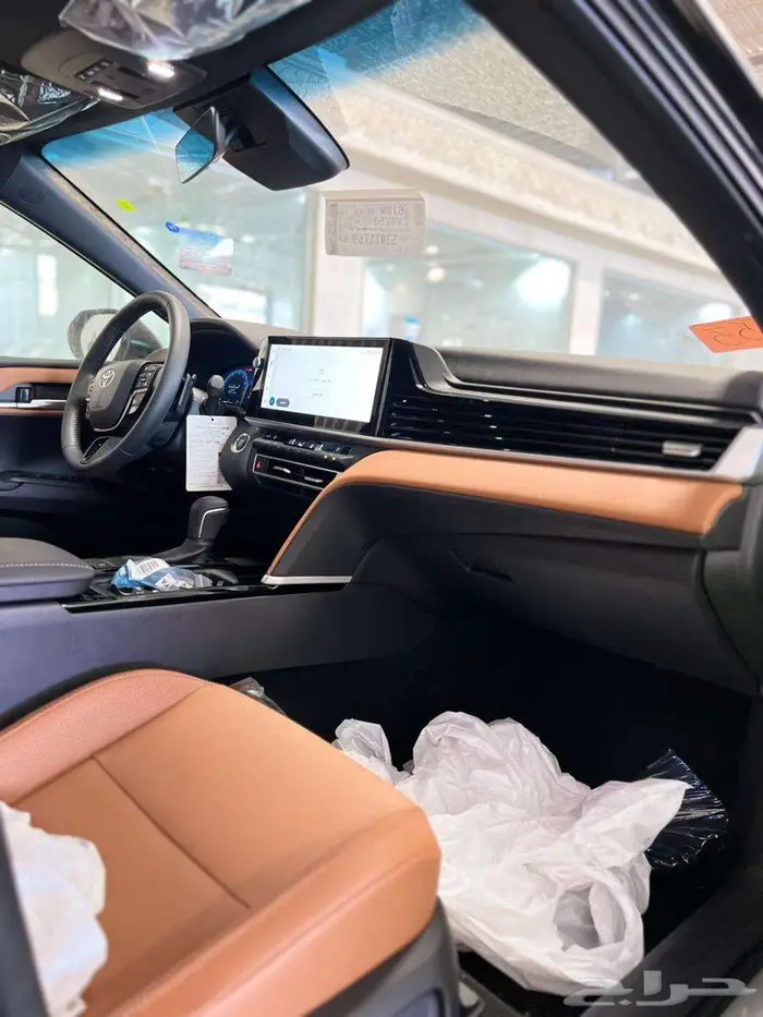 تويوتا كامرى جراندى بنزين 2025 10