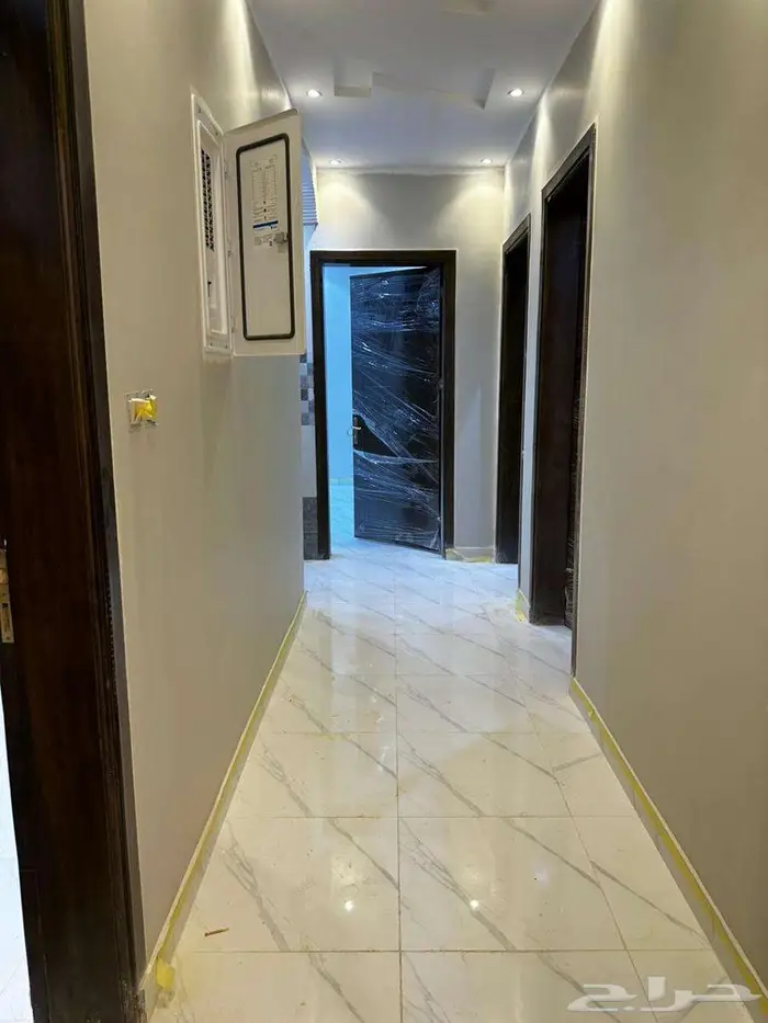 للبيع دور وشقه خلفيه في حي الشفا في تبوك 11