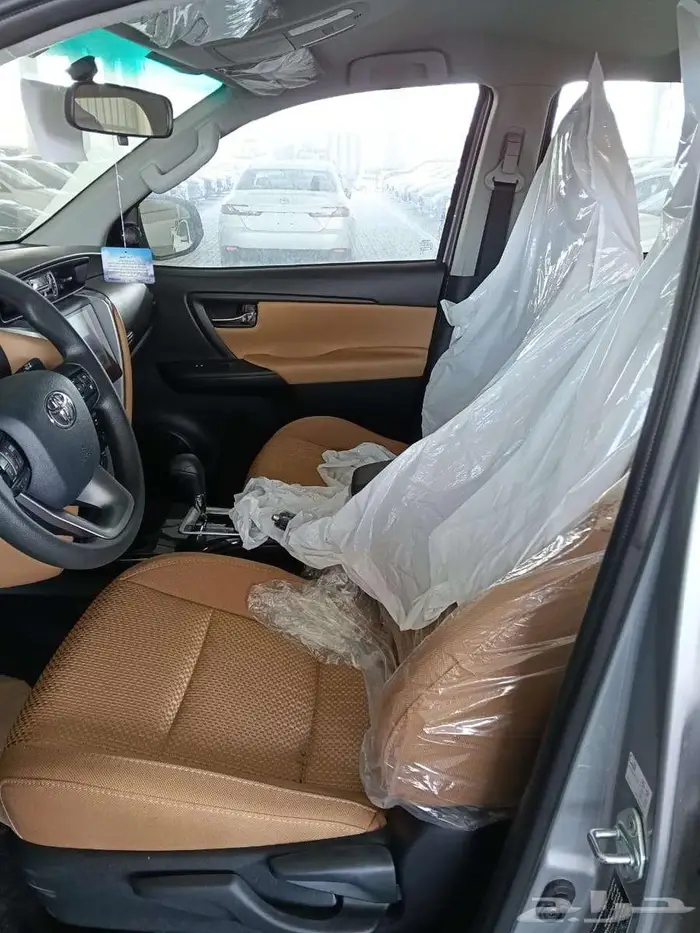 تويوتا فورتشينر GX2 دبل بنزين م 2025 - سعودي 9