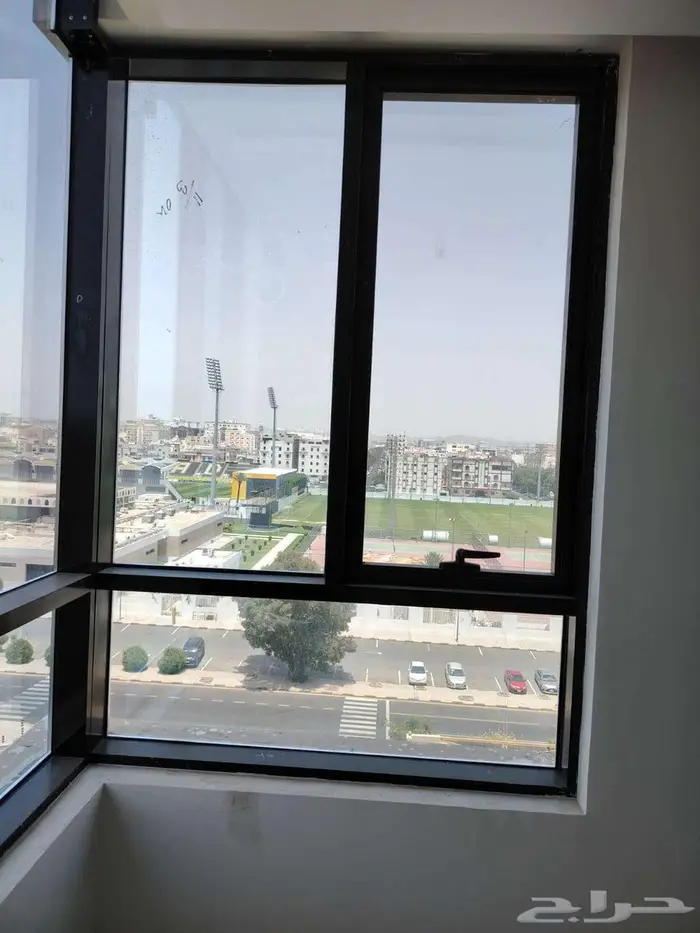 شقة جديده تمليك مكونه من 5 غرف بحي مشرفة 8