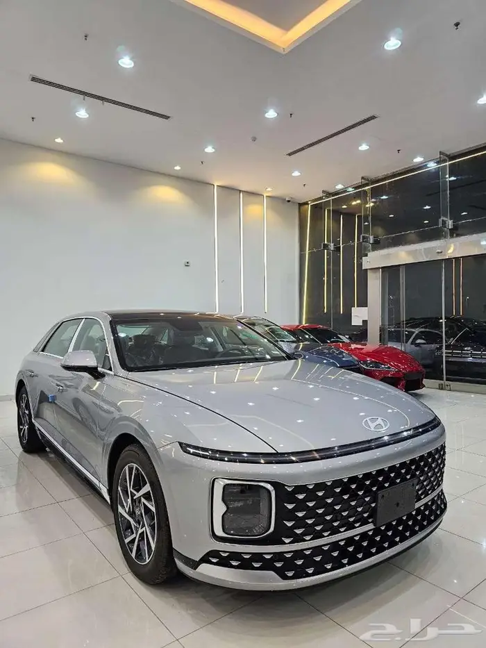 هونداى ازيرا 2025 اصفار ناغى 0