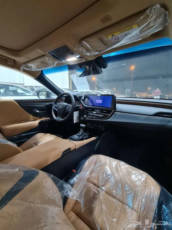 لكزس ES 350 dd فل كامل 2025 السعر 264900 11