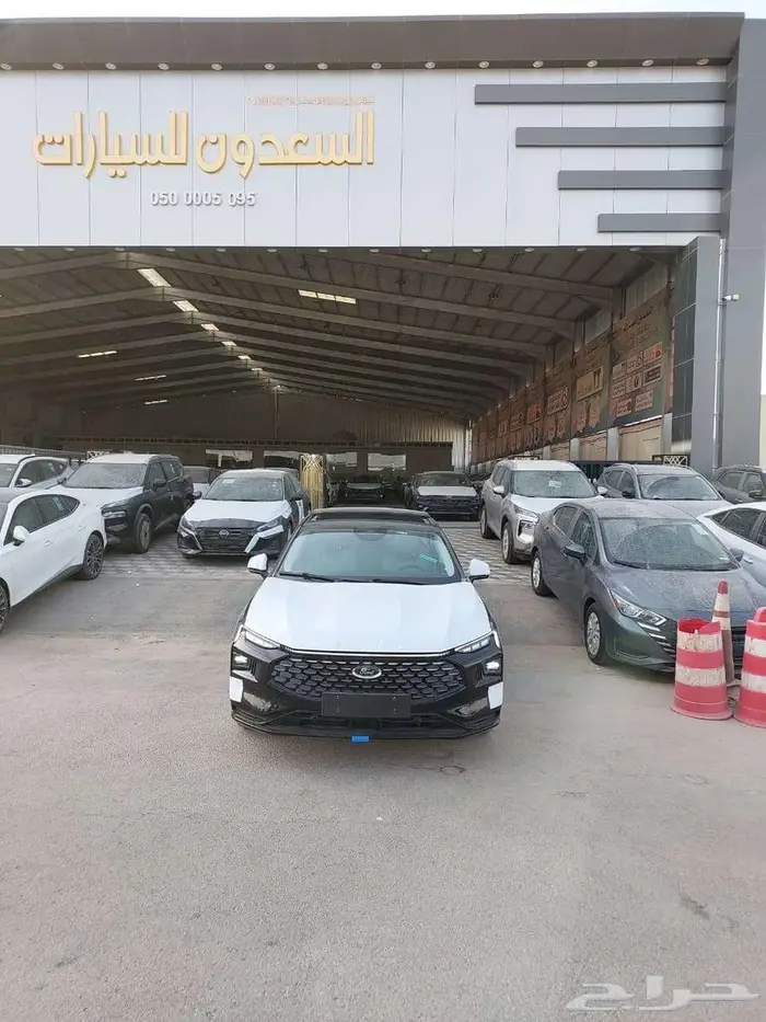 فورد تورس تيتانيوم 2026 15