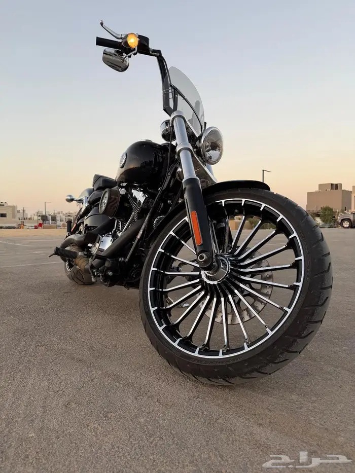 هارلي Breakout بريك اوت 2017 نظيف وممشى قليل 0