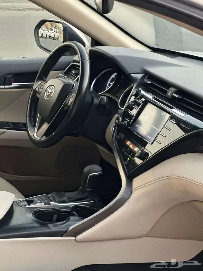 كامرى هايبرد 2020 15