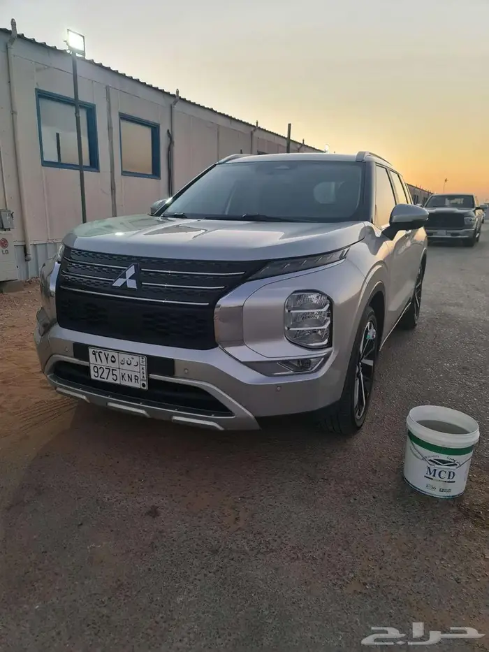 للتنازل مستوبيشي اوتلاندر 2024 بمقابل 0