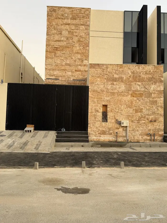 دبلكس منفصل مساحة 260م حي طيبة 0