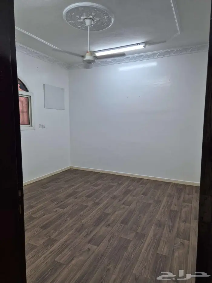 شقه اربع غرف وصاله دور ثاني بالدخل 2 3