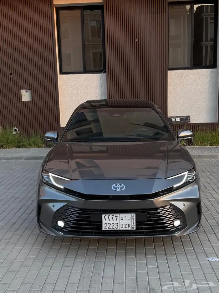 تويوتا كامري 2025 لومير شرط 18