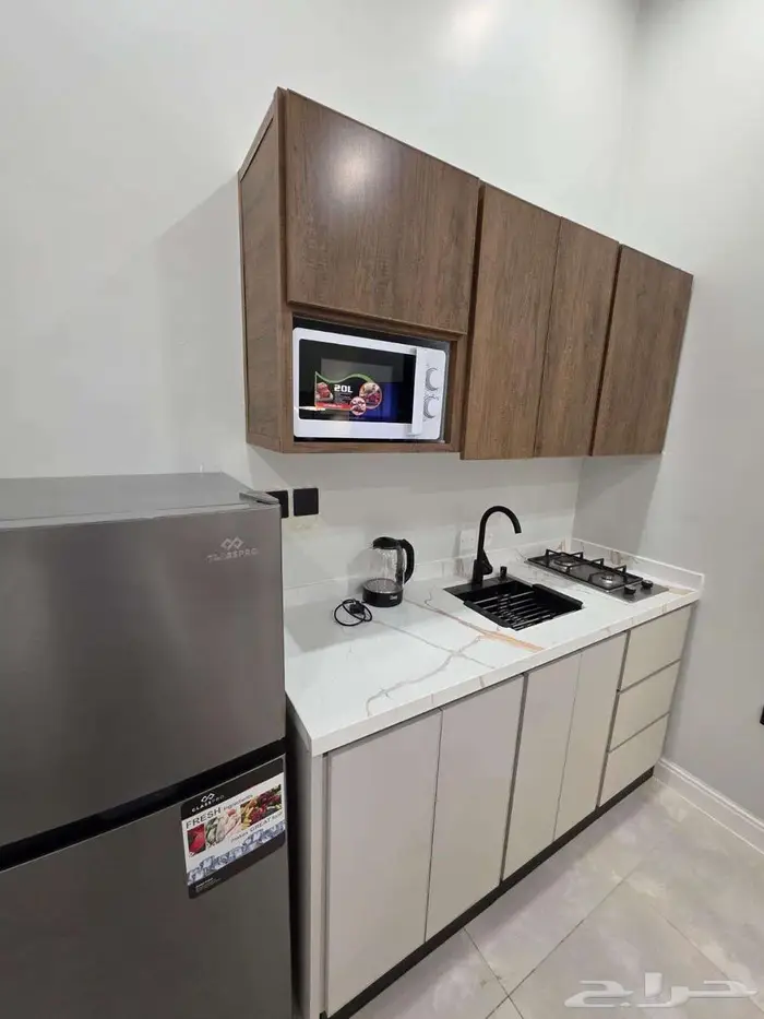 استديو مع حوش للايجار الرياض حي الرمال 1