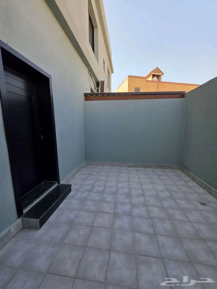 استديو مع حوش للايجار الرياض حي الرمال 3