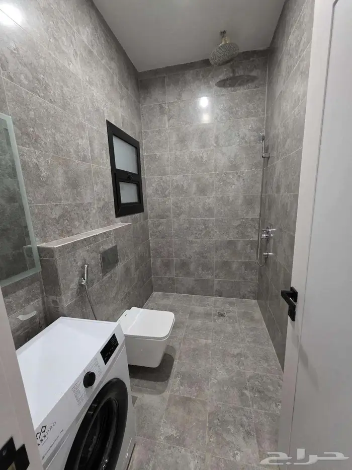 استديو مع حوش للايجار الرياض حي الرمال 6