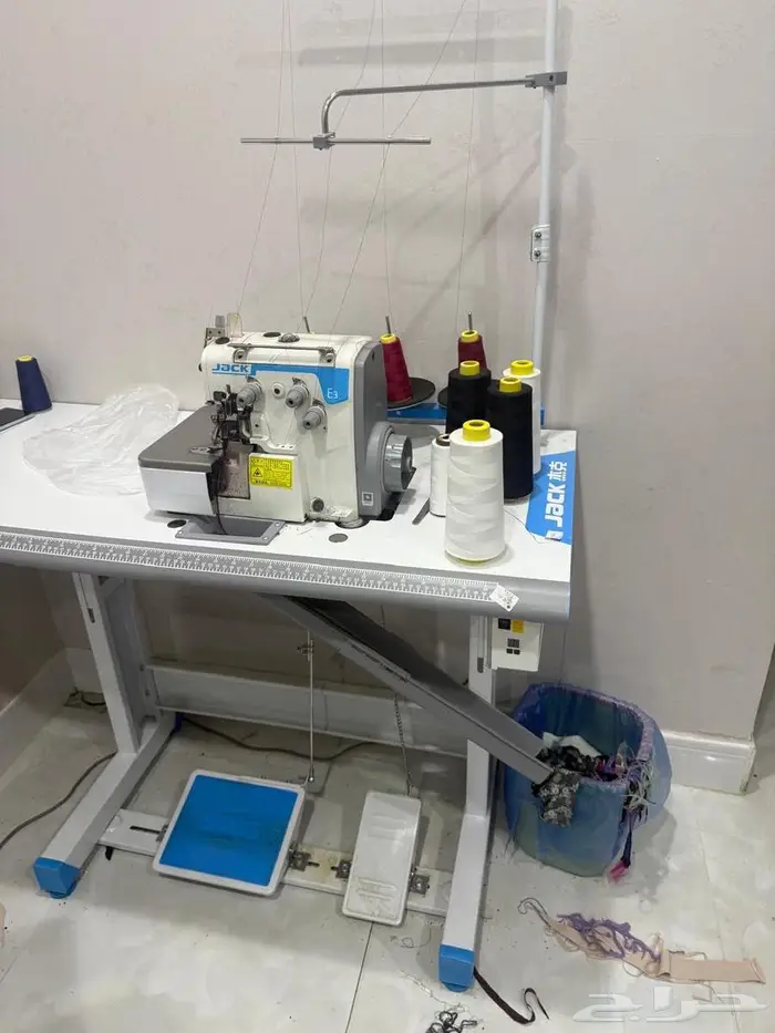 مشغل خياطة نسائي للتقبيل 0