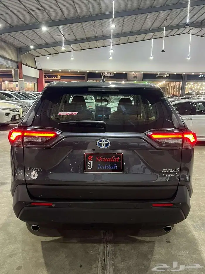 تويوتا راف فور 2023 هايبرد مكينة 2.5 دبل شبه جديد ( الوكيل 1