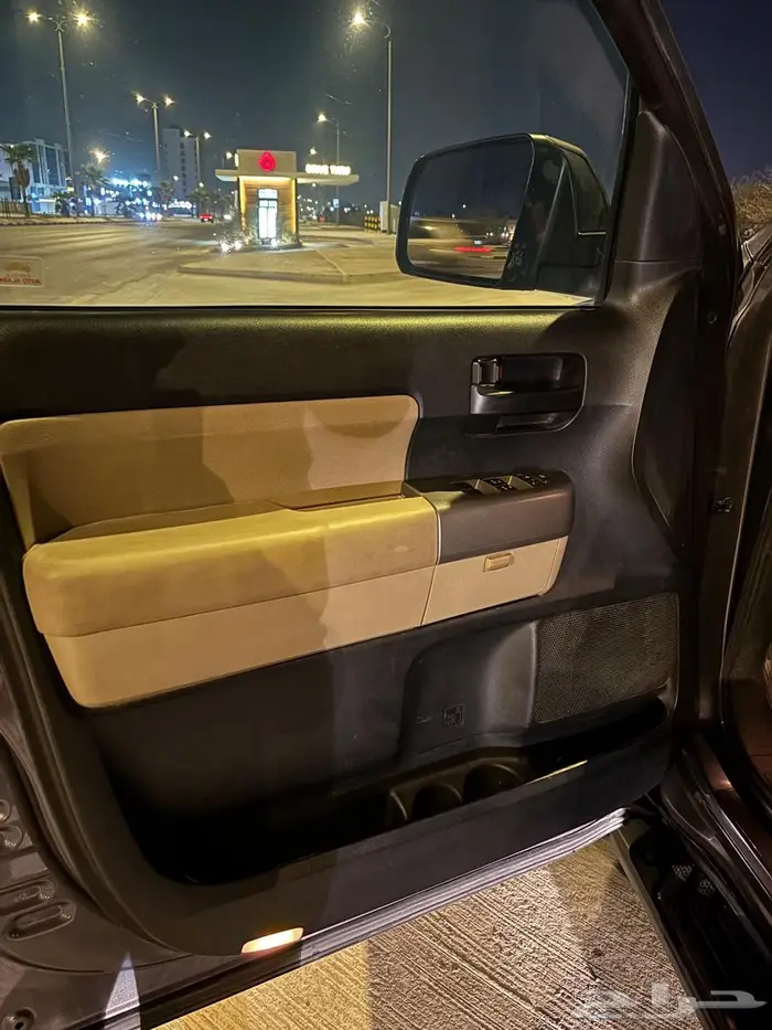 تويوتا سكويا 2014 1